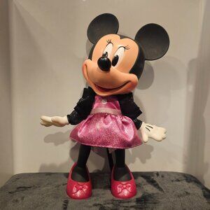 Disney Store Talking and Singing Pop Star Minnie Doll